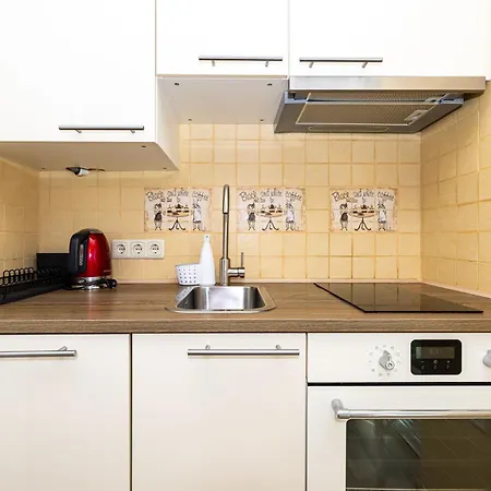 W/parking Near The Centre, By Cohost Appartamento Palanga