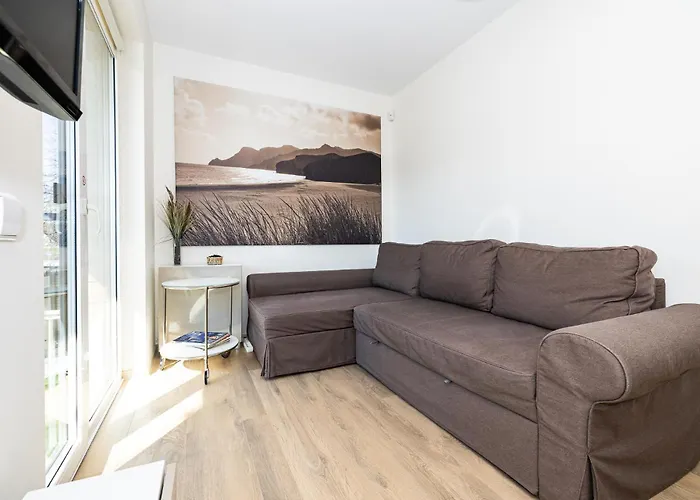 W/parking Near The Centre, By Cohost